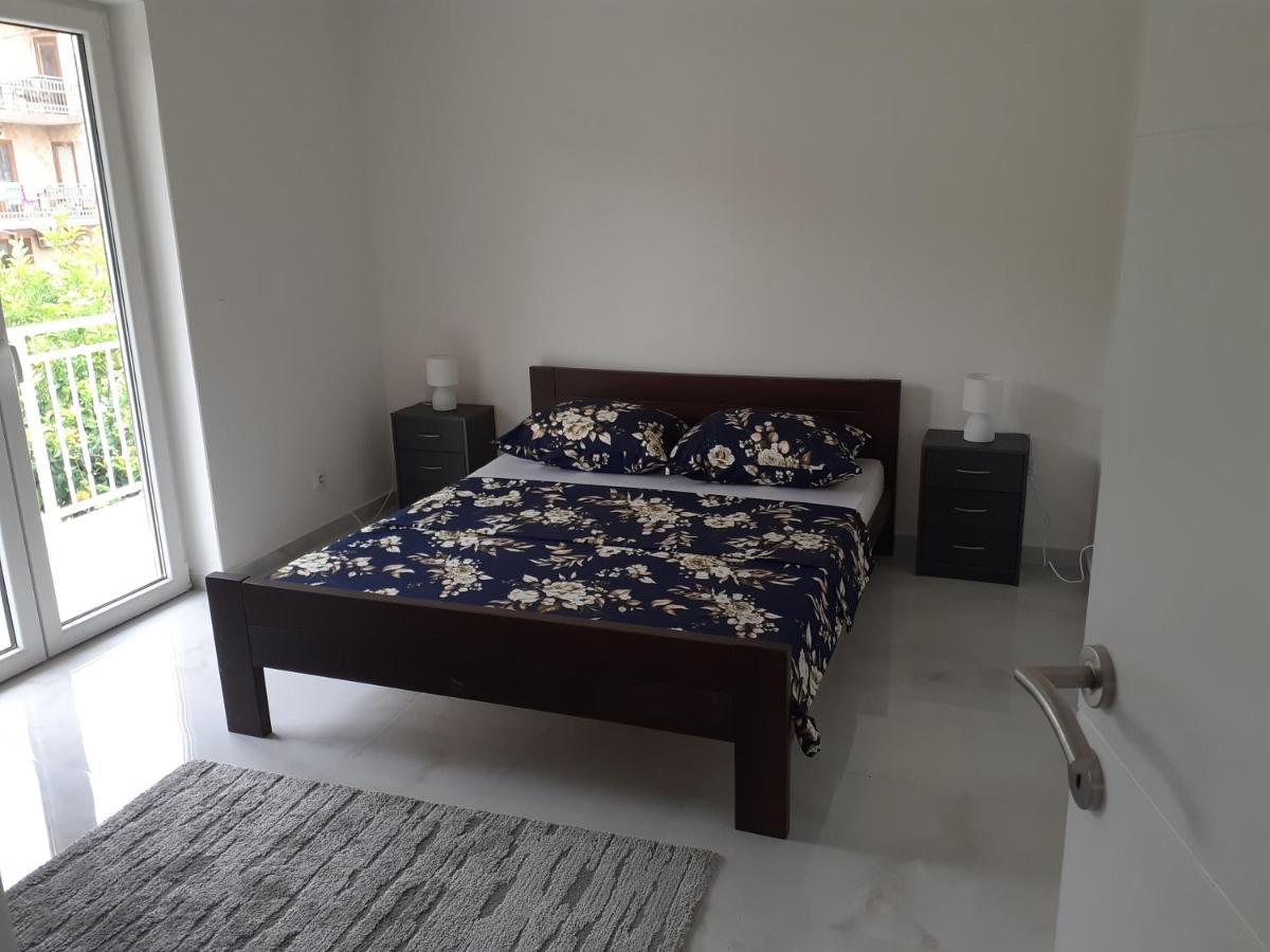 Apartmani Miletic 耶尔萨 外观 照片