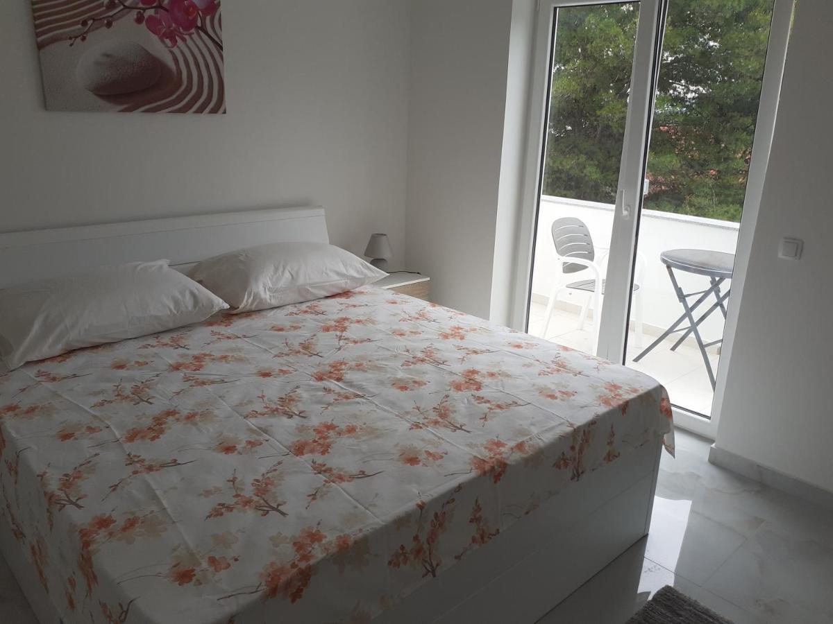 Apartmani Miletic 耶尔萨 外观 照片