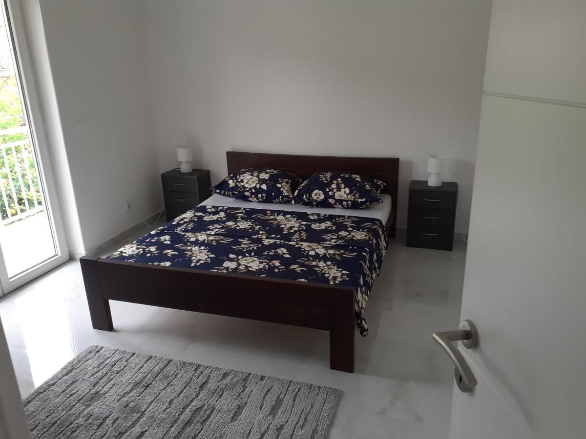 Apartmani Miletic 耶尔萨 外观 照片