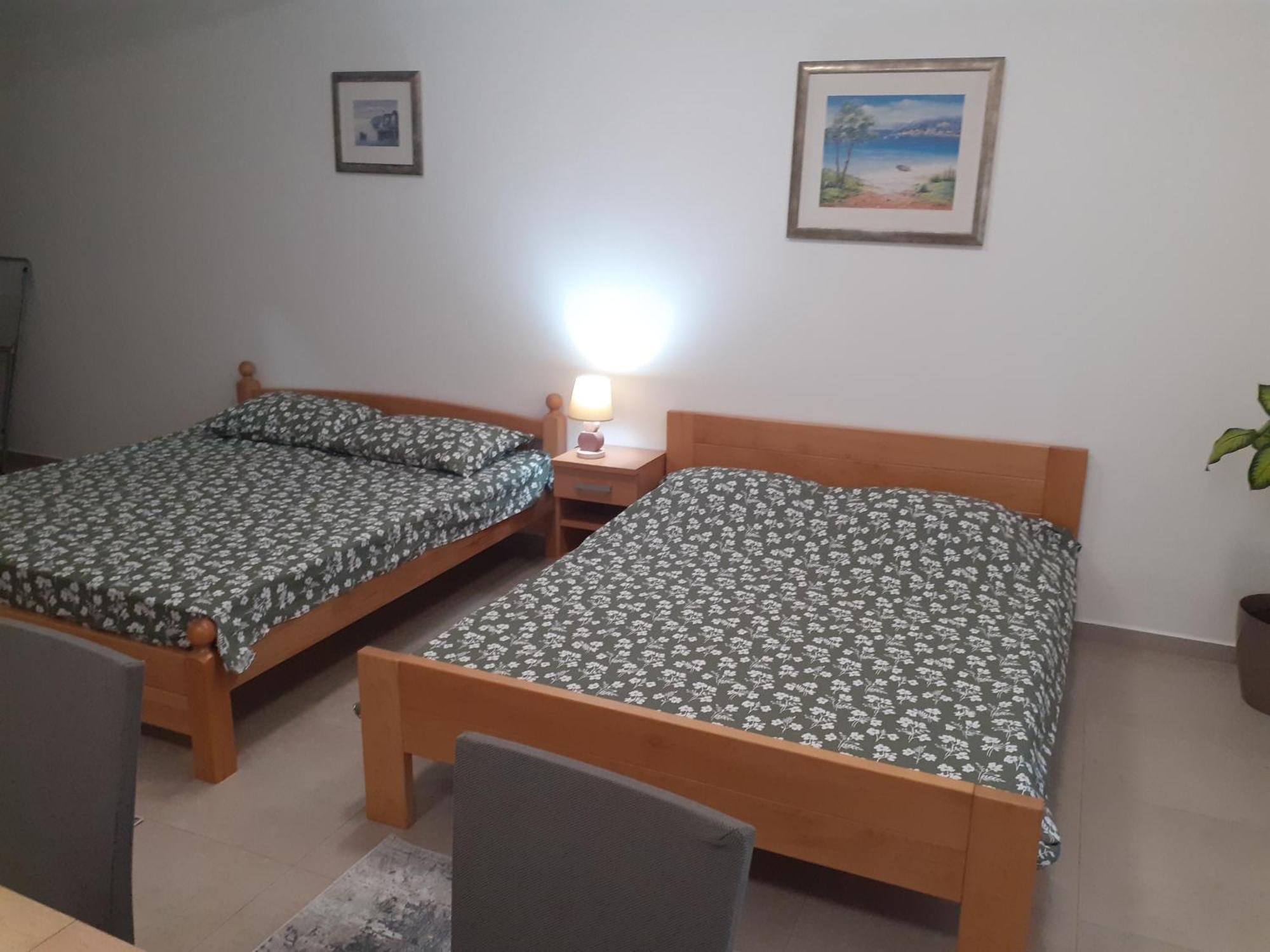 Apartmani Miletic 耶尔萨 外观 照片