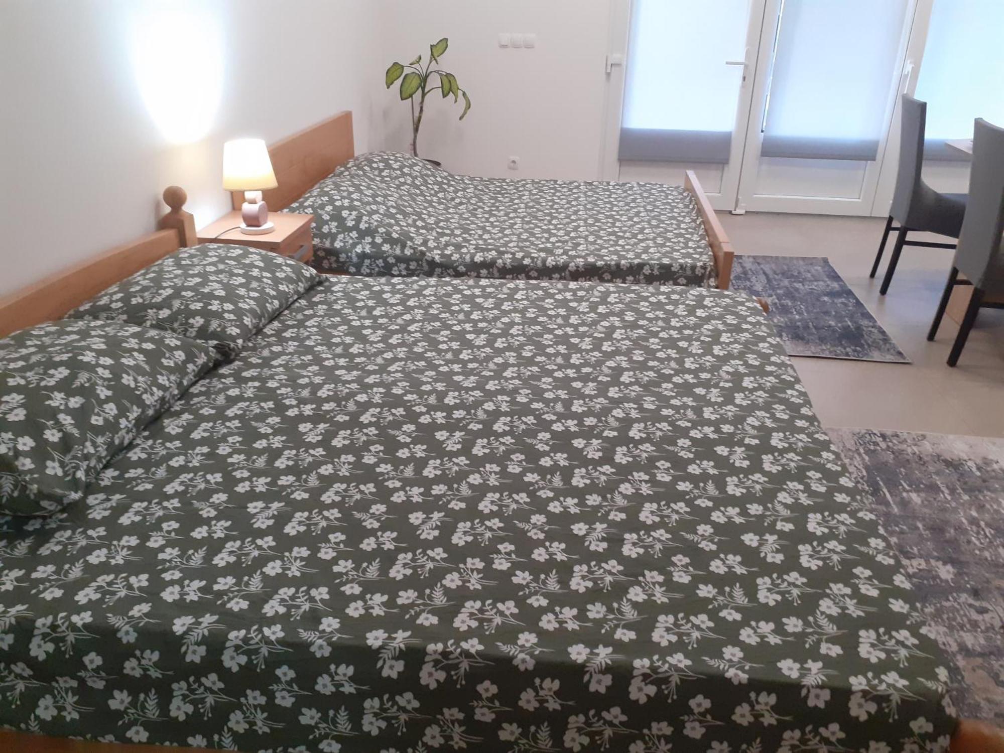 Apartmani Miletic 耶尔萨 外观 照片