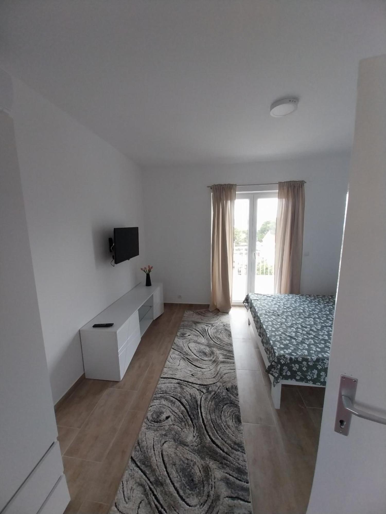 Apartmani Miletic 耶尔萨 外观 照片